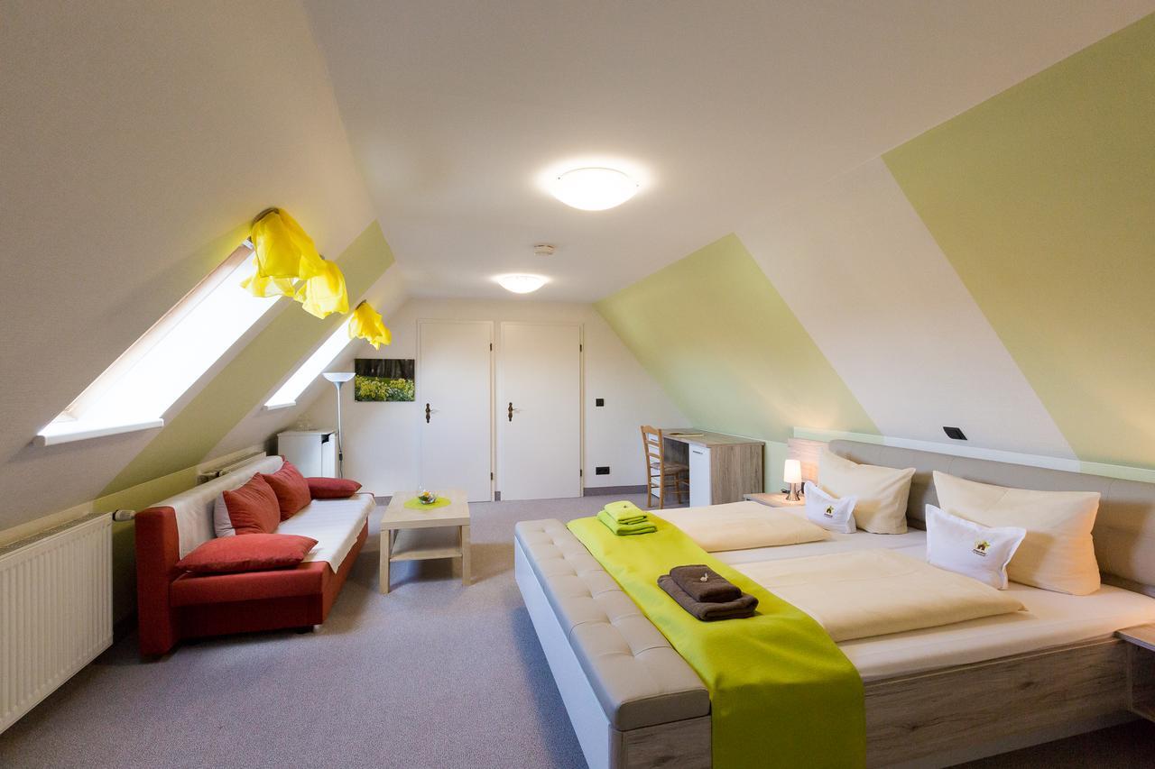 Kraeuterhotel Garni Zur Klostergrotte Nohra  Esterno foto