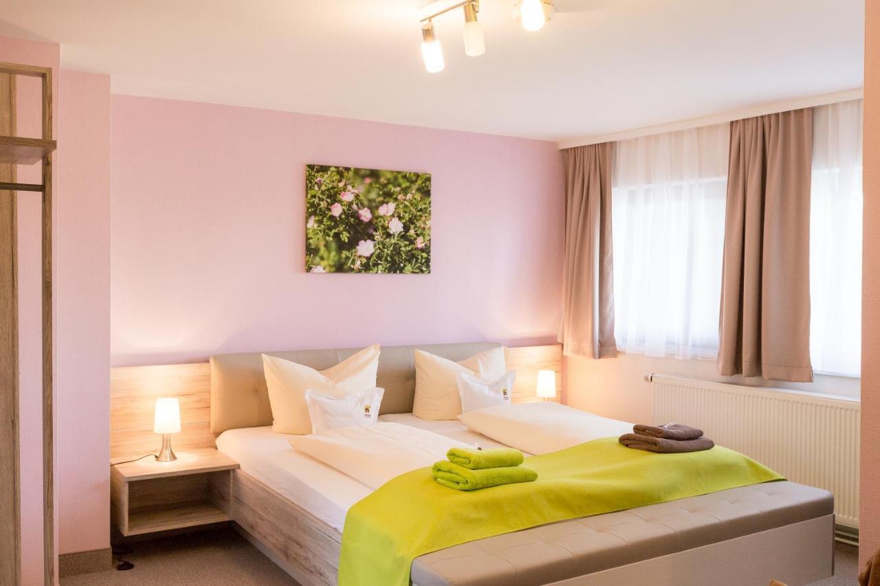 Kraeuterhotel Garni Zur Klostergrotte Nohra  Esterno foto